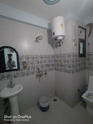 Bathroom in 1 BHK Builder Floor at Dwarka Mor – for Rent