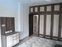 3 BHK + Servant Room Apartment For Sale in Pali Hill