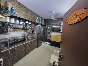 Parking in 1 RK Apartment at Nasar Apartments, Andheri West – for Sale