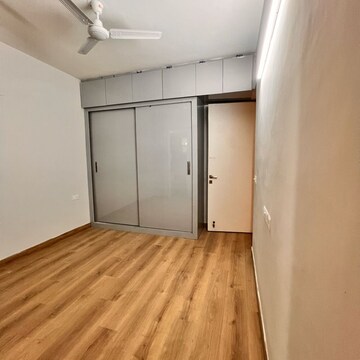 Room in 2 BHK Apartment at Signature Global City 92, Sector 92 – for Rent