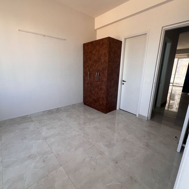 Room, signature-global-city-92 3 Bedroom 1432 Sq.Ft. Apartment In Sector 92 Gurgaon 10060596