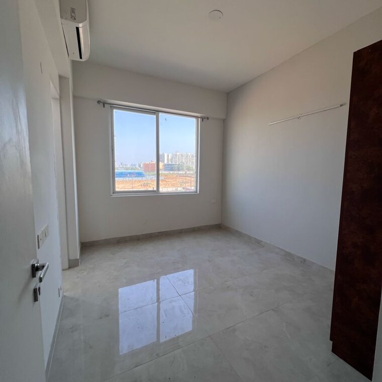 Room, signature-global-city-92 3 Bedroom 1432 Sq.Ft. Apartment In Sector 92 Gurgaon 10060596