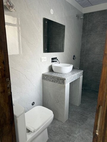 Bathroom in 2 BHK Builder Floor at Sector 57 – for Rent