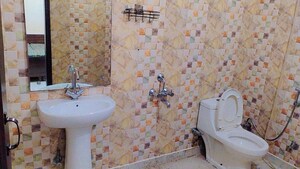 Bathroom in 2 BHK Builder Floor at RWA Residential Society Sector 46, Sector 46 – for Rent