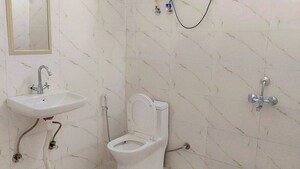 Bathroom in 2 BHK Builder Floor at RWA Residential Society Sector 46, Sector 46 – for Rent