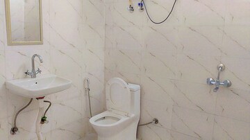 Bathroom in 2 BHK Builder Floor at RWA Residential Society Sector 46, Sector 46 – for Rent