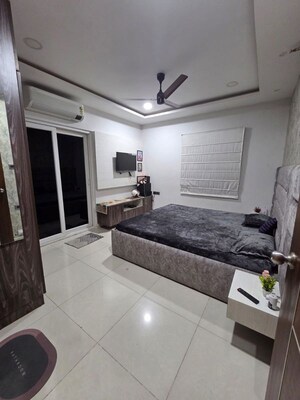 Bedroom in 3 BHK Apartment at Cybercity Rainbow Vistas Rock Gardens, Hi Tech City – for Rent