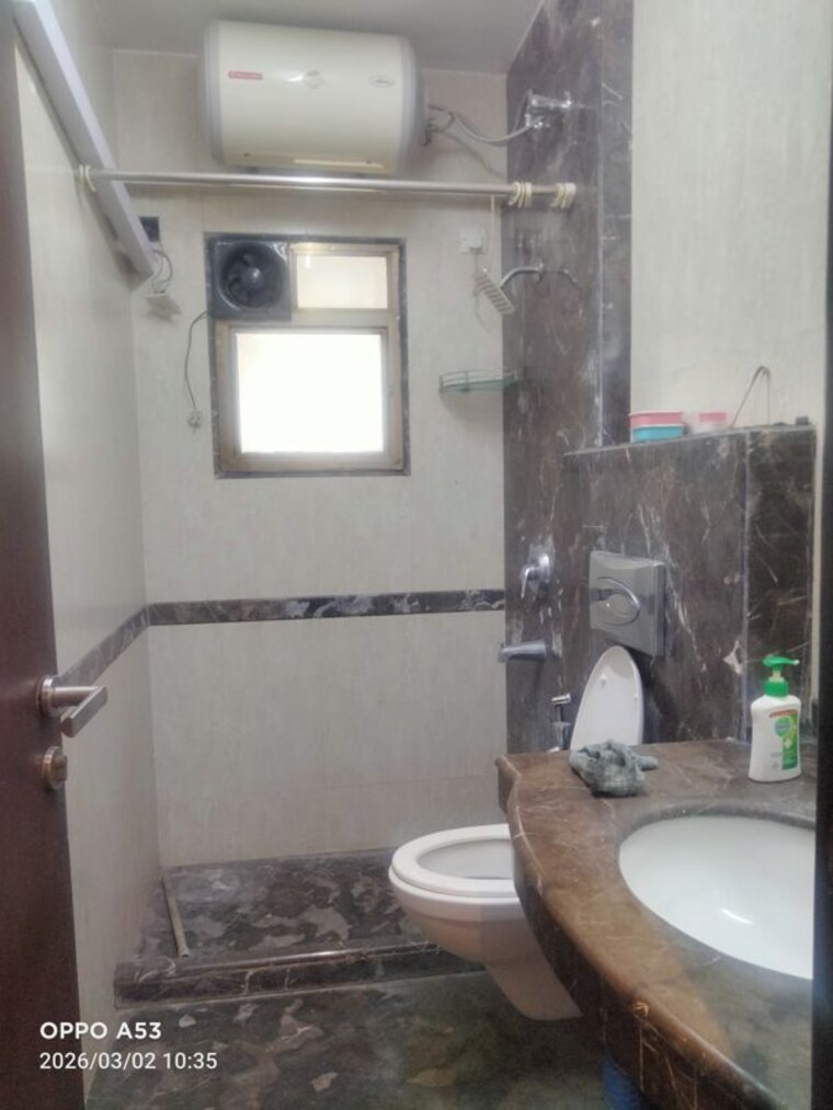 Bathroom, aristo-pearl-residency 3 Bedroom 1840 Sq.Ft. Apartment In Prabhadevi Mumbai 10060655