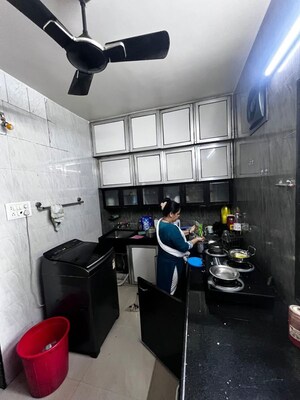 Room in  Pg at Goregaon East – for Rent