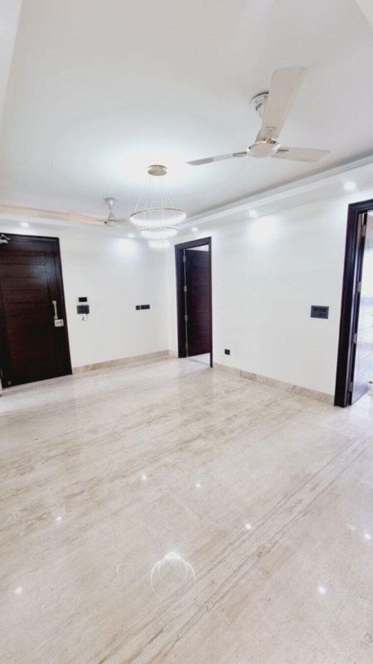 Room, sector 47 3 Bedroom 1950 Sq.Ft. Builder Floor In Sector 47 Gurgaon 10060683