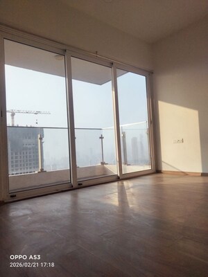 Room in 2 BHK Apartment at LnT Realty Crescent Bay, Parel – for Rent