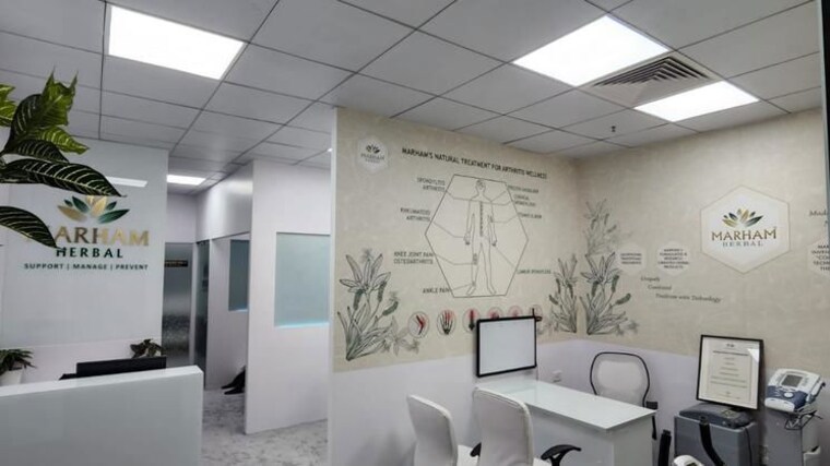 Kitchen, classic-pentagon Commercial Office Space 789 Sq.Ft. In Chakala Mumbai 10060770