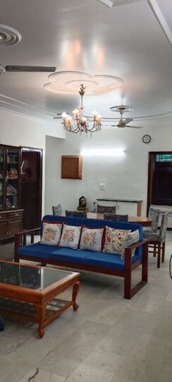3.5 BHK + Servant Room Apartment For Rent in Sector 7 Dwarka