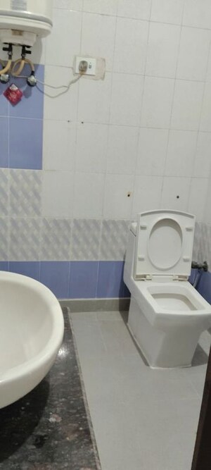 Bathroom in 3.5 BHK Apartment at Sector 7 Dwarka – for Rent