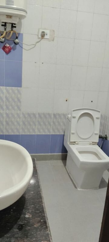 Bathroom in 3.5 BHK Apartment at Sector 7 Dwarka – for Rent