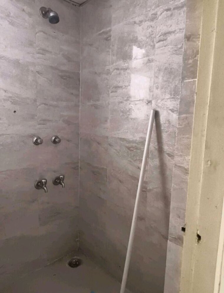 Bathroom, wave-dream-homes 1 Bedroom 578 Sq.Ft. Apartment In Wave City Ghaziabad 10060852