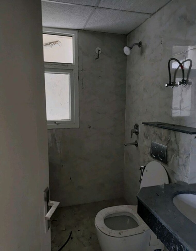 Bathroom, wave-dream-homes 2 Bedroom 808 Sq.Ft. Apartment In Wave City Ghaziabad 10060893