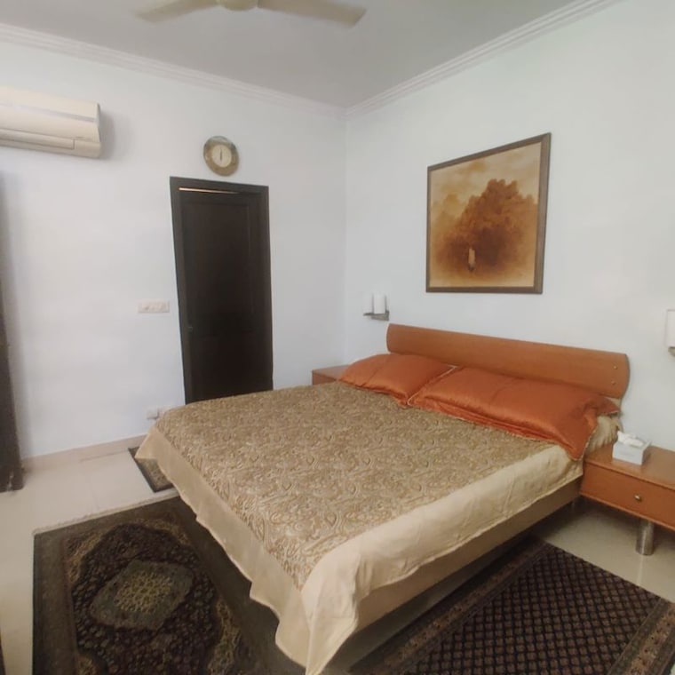 Bedroom, jangpura 2 Bedroom 200 Sq.Yd. Apartment In Jangpura Delhi 10060898
