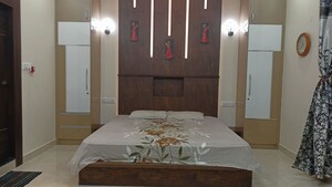 Bedroom in 6+ BHK Independent House at Yerappanahalli – for Sale