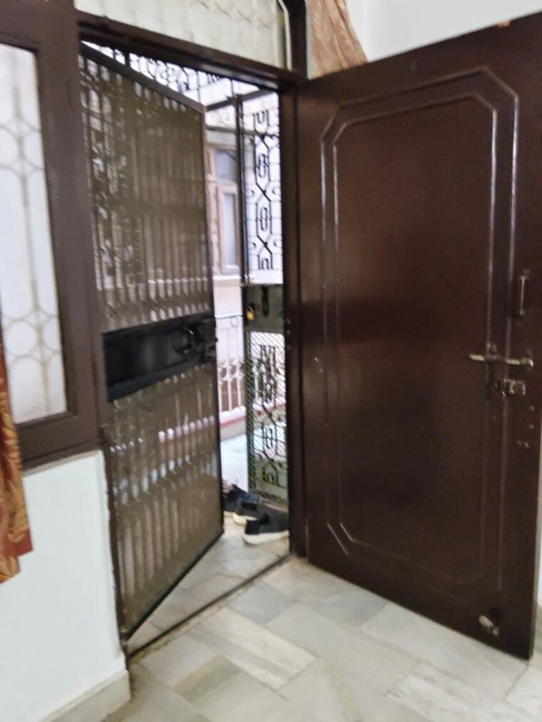 undefined, mehrauli 2 Bedroom 80 Sq.Yd. Builder Floor In Mehrauli Delhi 10060910