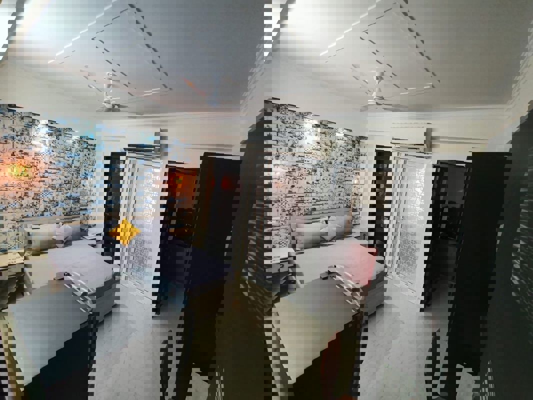 1 BHK 1000 Sq.Yd. Apartment in Saya Villa