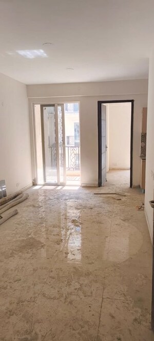 Room in 3 BHK Apartment at Signature Global Park 4 and 5, Sohna Sector 36 – for Sale