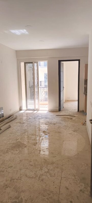 Room in 3 BHK Apartment at Signature Global Park 4 and 5, Sohna Sector 36 – for Sale