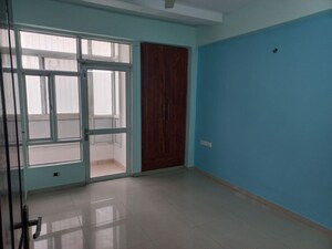 Room in 4 BHK Apartment at Prateek Wisteria, Sector 77 – for Sale