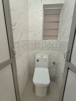 Bathroom in 1 BHK Apartment at Tulshidham Complex, Thane West – for Rent