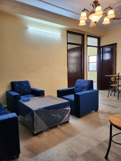 2 BHK Builder Floor For Rent in Paryavaran Complex