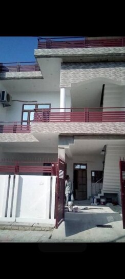 3 BHK + Pooja Room Apartment For Rent in Jarnail Enclave