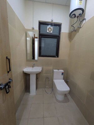 Bathroom in 2 BHK Builder Floor at Sushant Lok 2, Sector 57 – for Rent