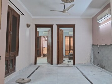 Building Lobby in 4 BHK Builder Floor at Kailash Colony – for Rent