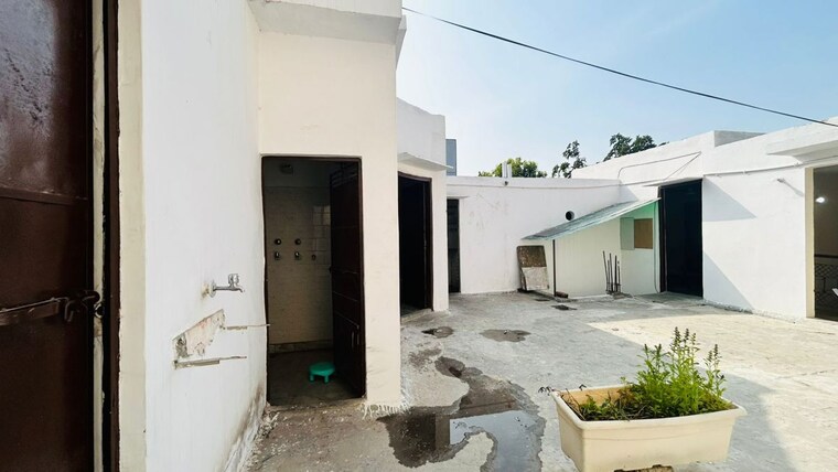 Exterior View, sector 23 1 RK 499 Sq.Ft. Builder Floor In Sector 23 Gurgaon 10061560