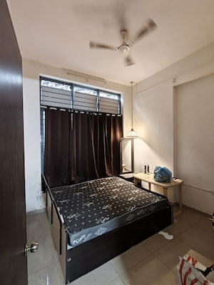 Bedroom in 1.5 BHK Apartment at Amanora Future Towers, Hadapsar – for Rent