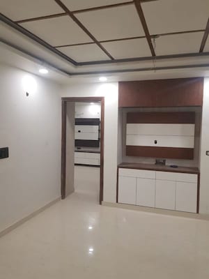 Room in 3 BHK Builder Floor at Sector 84 – for Sale