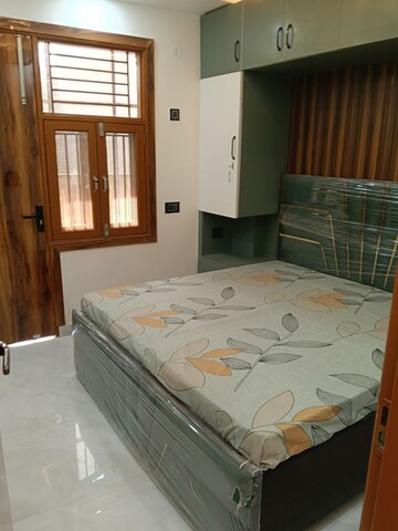 Bedroom in 1.5 BHK Builder Floor at Dwarka Mor – for Sale