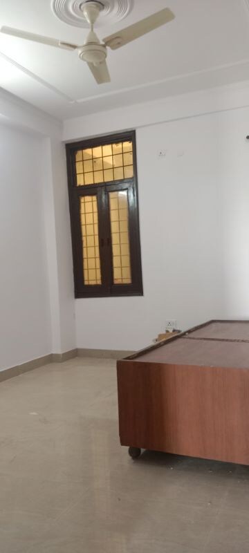 Room in 2 BHK Builder Floor at Neb Sarai – for Rent