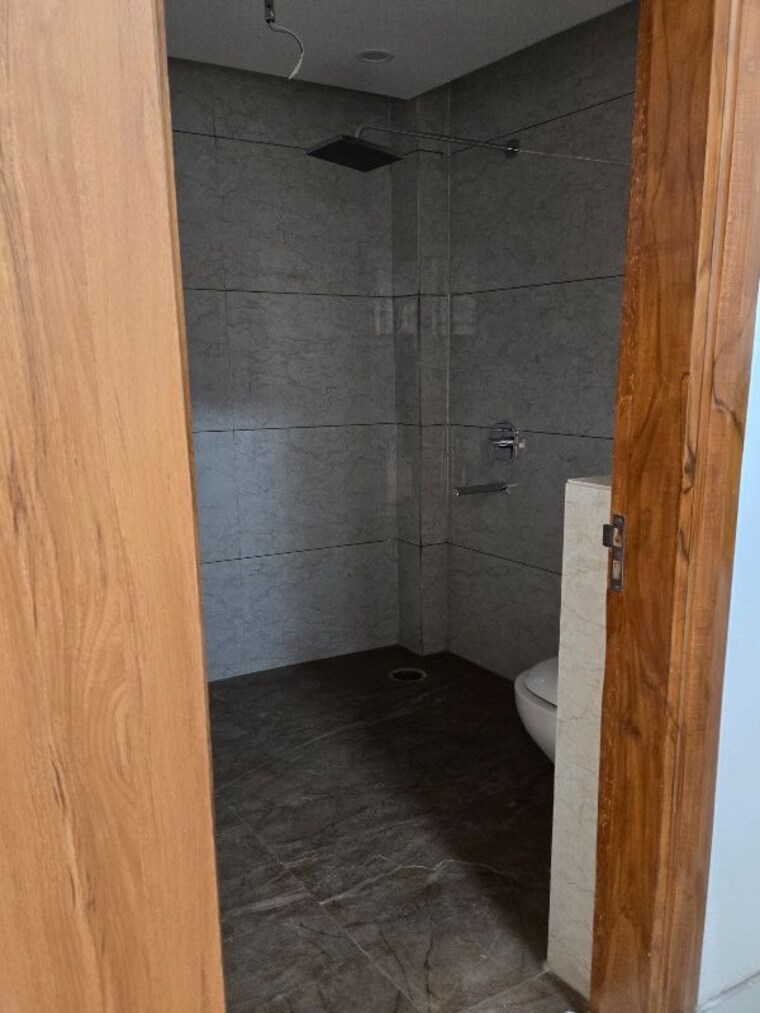 Bathroom, panchkula urban estate 4 Bedroom 3280 Sq.Ft. Builder Floor In Panchkula Urban Estate Panchkula 10061364