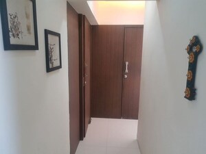  1 BHK Apartment at Khar West – for Rent