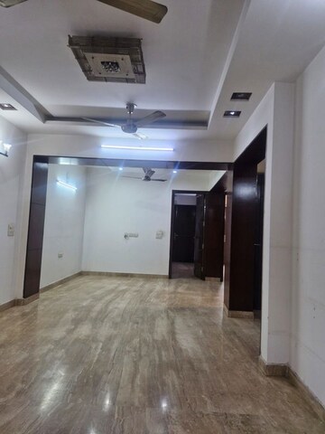 Room in 3 BHK Builder Floor at Kalkaji – for Rent