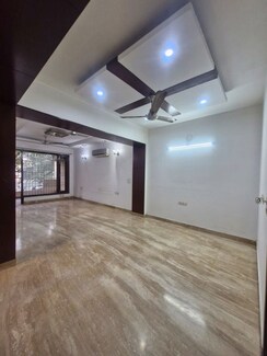 3 BHK + Servant Room Builder Floor For Rent in Kalkaji