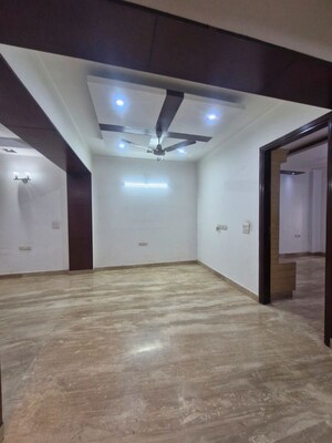 Room in 3 BHK Builder Floor at Kalkaji – for Rent