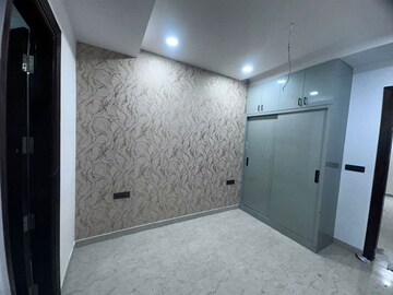 Room in 3 BHK Apartment at Fidato Honour Homes, Sector 89 – for Rent