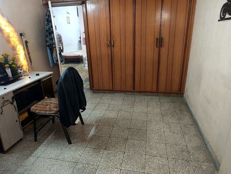  Parking, shyamal 2 Bedroom 1250 Sq.Ft. Apartment In Shyamal Ahmedabad 10061821