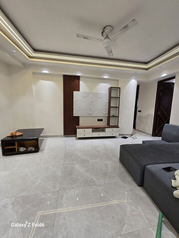 Living Room in 3 BHK Builder Floor at Palm Residency Chhatarpur, Chattarpur – for Rent