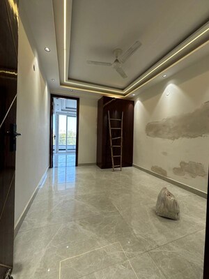 Room in 3 BHK Builder Floor at Palm Residency Chhatarpur, Chattarpur – for Rent