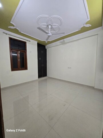 Room in 1 BHK Builder Floor at Chattarpur – for Rent