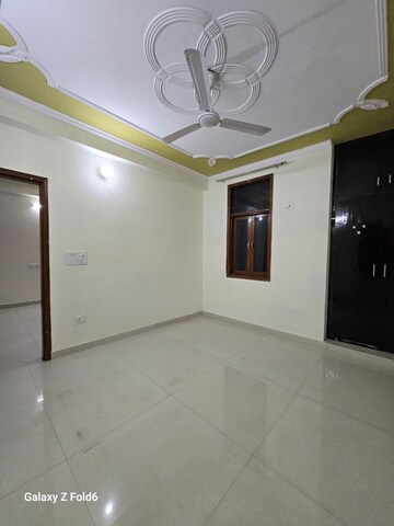 Room in 1 BHK Builder Floor at Chattarpur – for Rent