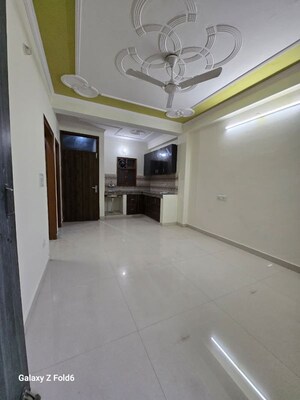 Room in 1 BHK Builder Floor at Chattarpur – for Rent